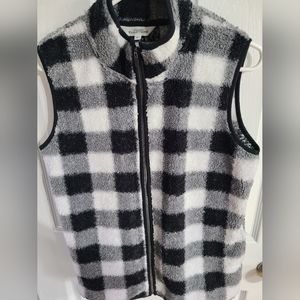 Northern Reflections Teddy Bear Plaid Vest Size small